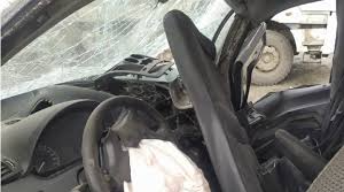 Biləsuvarda "VAZ 2106” və “Priora” toqquşdu: 5 nəfər...   - YENİLƏNİB