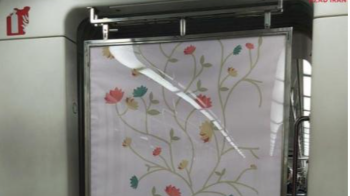 İranda metro vaqonlarını kişilər və qadınlar üçün ayırdılar - FOTO 