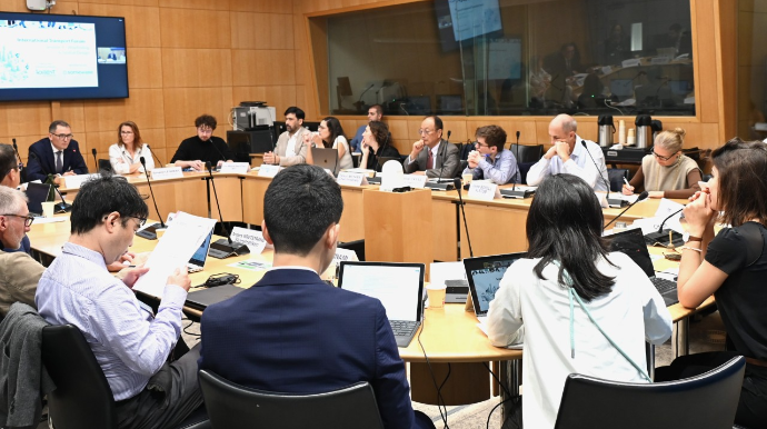 Parisdəki tədbirdə Azərbaycanın nəqliyyat sahəsindəki təcrübəsindən danışılıb - FOTOLAR