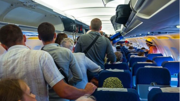 Türkiyə təyyarəsi təcili eniş etdi, 28 sərnişin qaçdı