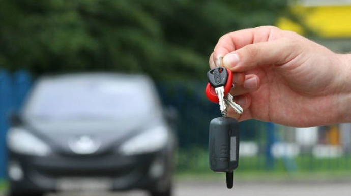 Növbəti avtomobil hərracı elan edildi 