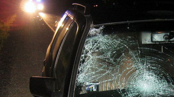 Göygöldə yük maşını minik maşını ilə toqquşub, xəsarət alanlar var