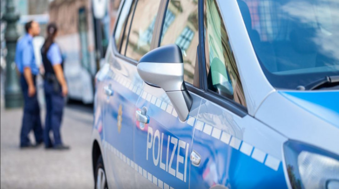 Uşaq pulu çölə atdı,  zəncirvarı qəza baş verdi