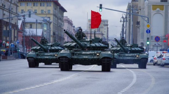 Moskvada bütün müəssisələr bağlandı, bazar ertəsi qeyri-iş günü elan olundu 