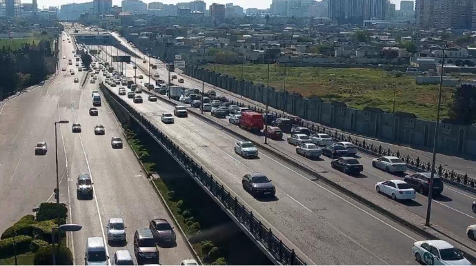 Qəza "20 Yanvar"  istiqamətində sıxlığa səbəb oldu - FOTO