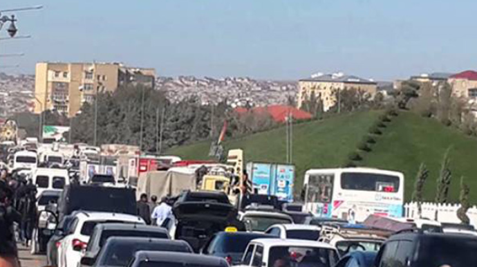 Bakıda hərəkəti iflic edən SƏBƏBLƏR - Gömrük tariflərində dəyişiklik olacaq? - VİDEO