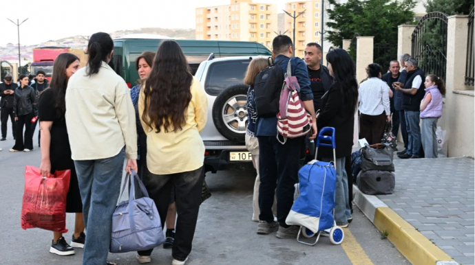 Ağdam şəhərinə növbəti köç yola salındı   Ağdam şəhərinə növbəti köç yola salındı 