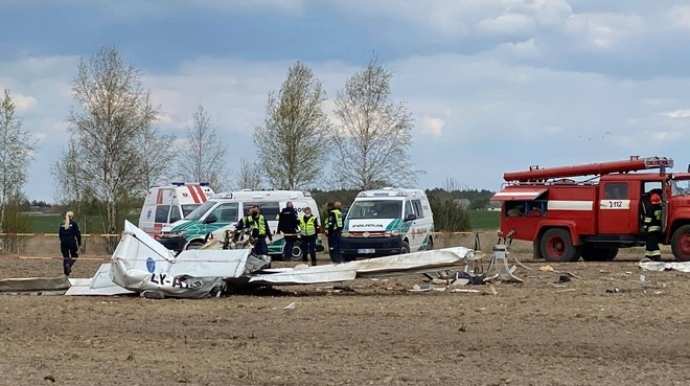 Четыре человека погибли при крушении легкомоторного самолета