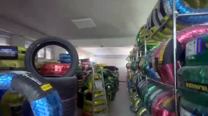 Нелегальный склад автомобильных шин обнаружен в жилом доме в Баку - ФОТО - ВИДЕО