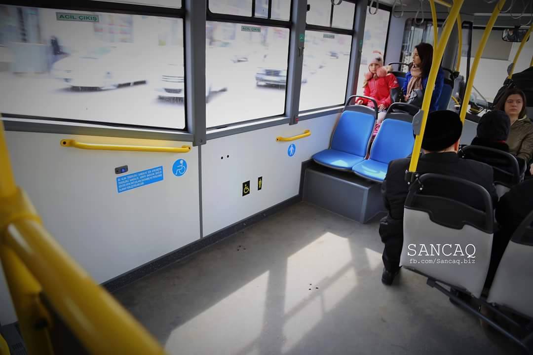 Avtobusda əlillərin yerini sökən sürücülərə töhmət verildi - FOTO