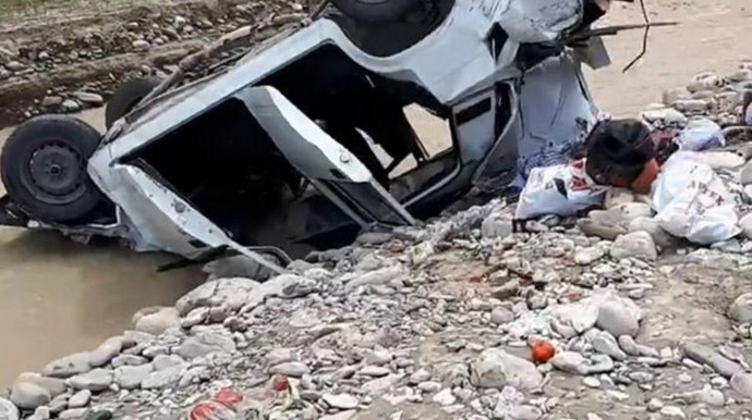 Daşkəsəndə avtomobil aşıb, xəsarət alan var 