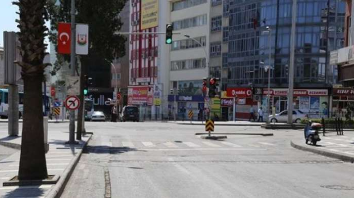 Yeni ildə küçəyə çıxmaq qadağan oluna bilər