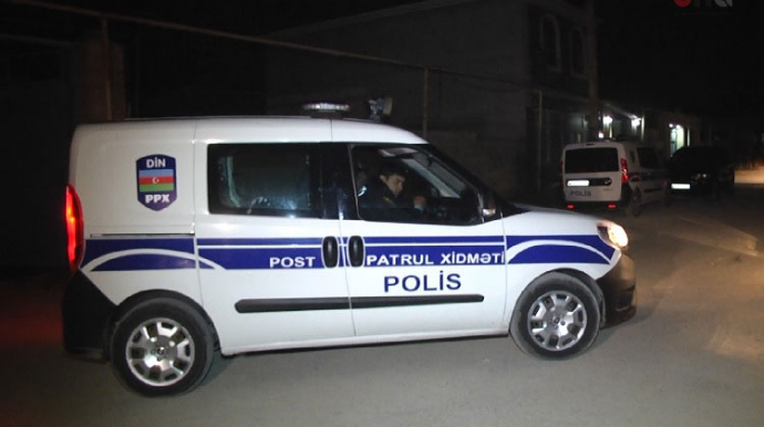 Biləsuvarda polisi bıçaqlayan şəxsə hökm oxunub 