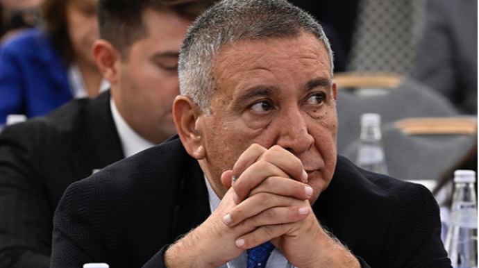 “Dövlətin yaratdığı imkanlardan bəhrələnib sərvət yığanları görəndə insanı dəhşət bürüyür” 