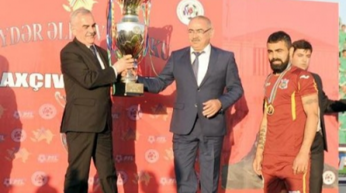 Vasif Talıbovla bağlı daha bir ŞOK FAKT  - Klubu vasitəsilə ölkə xaricinə...