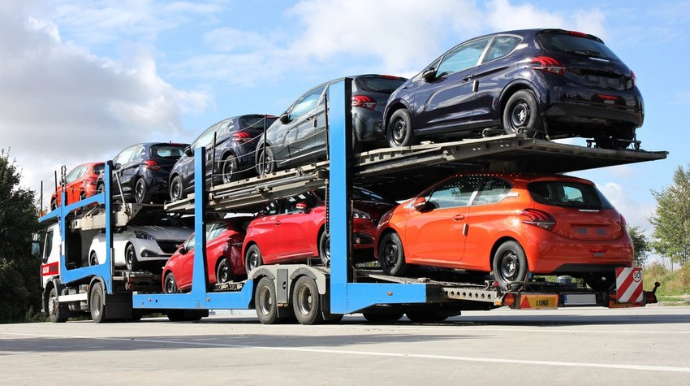 Azərbaycan avtomobil idxalını 15 % azaldıb 