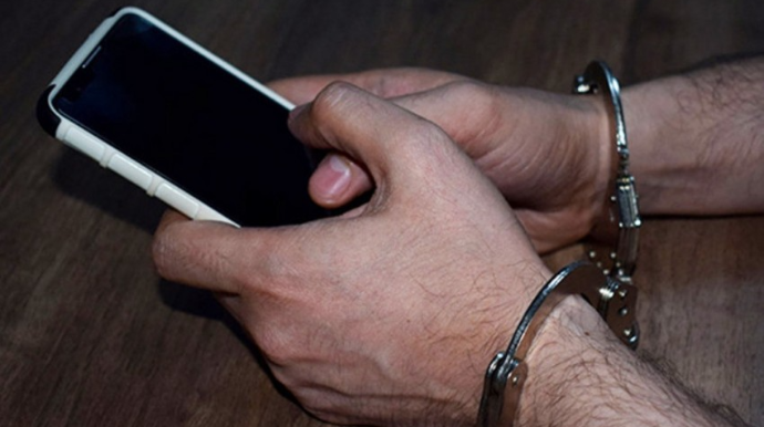 Bakıda parkda 2 nəfərin telefonu oğurlanıb