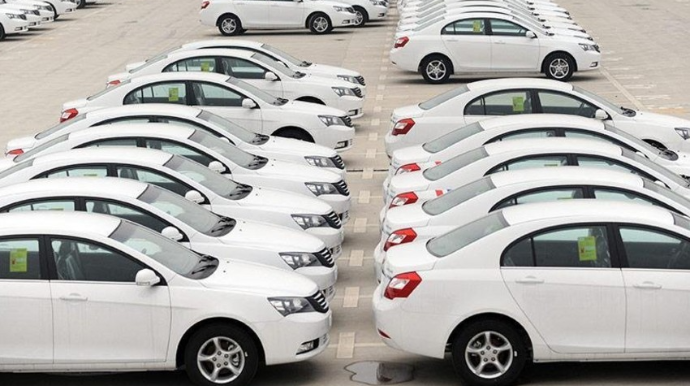 Azərbaycan avtomobil idxalına çəkdiyi xərci 66 % artırıb