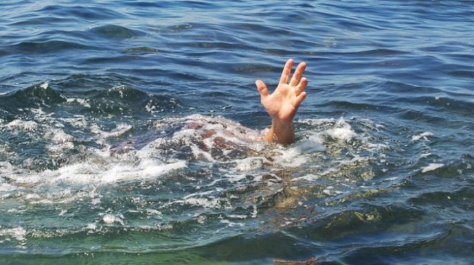 Kür çayında bir nəfər batdı