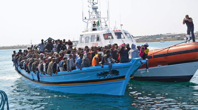 Qambiya sahillərində qayıq batdı - Ölənlər var
