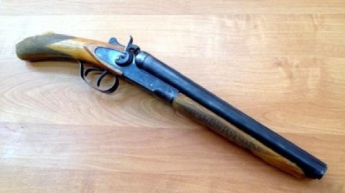 Şəmkir sakinində silah aşkarlanıb  - FOTO