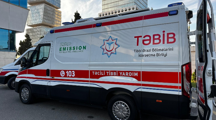 Azərbaycanda tibb bacısı canına qıydı