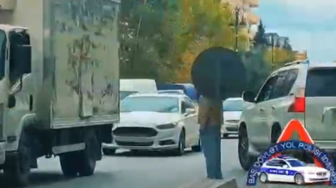 Yol polisi qayda pozan piyadaları belə ifşa etdi - VİDEO 