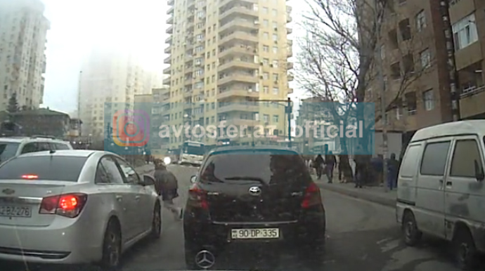 Bakıda piyada ölümdən döndü - ANBAAN VİDEO