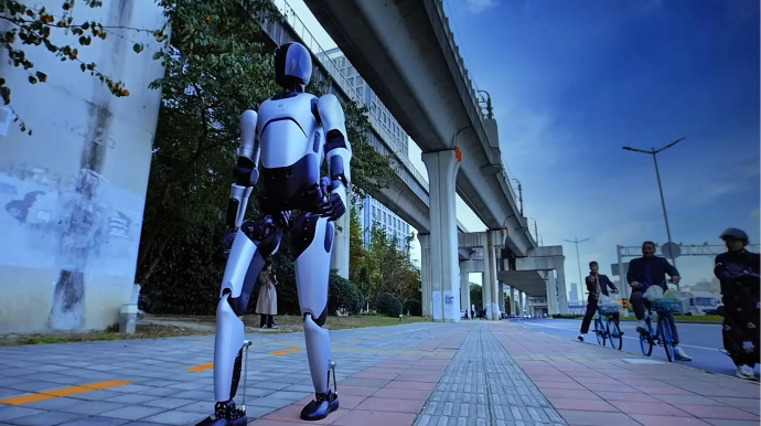 Humanoid robotun yeni dünya rekordu - FOTO