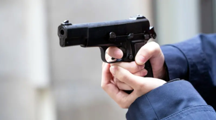 Şəhərdə silahlı atışma - 1 ölü, 4 yaralı