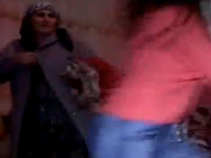 Gəlin qayınanasını belə döydü - ŞOK VİDEO