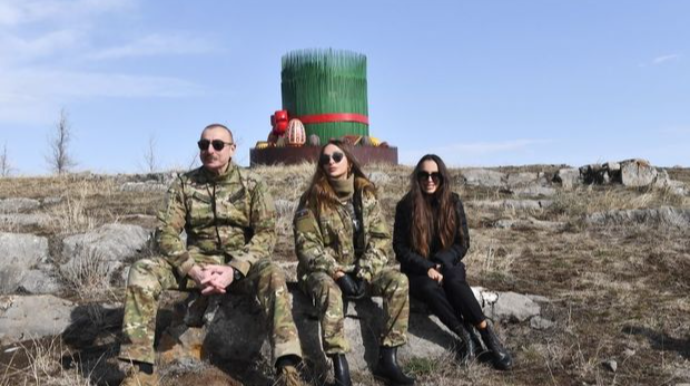 Mehriban Əliyeva Cıdır düzündən şəkillər paylaşdı   - FOTO