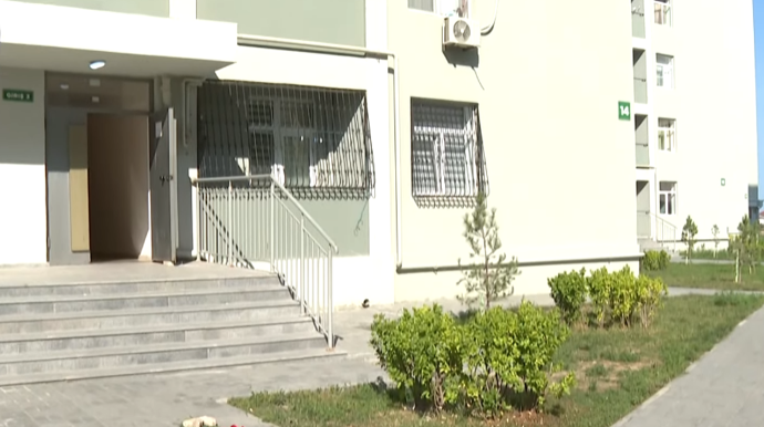 Nənəsi ona çatanadək eyvana çıxaraq yıxılıb... - VİDEO