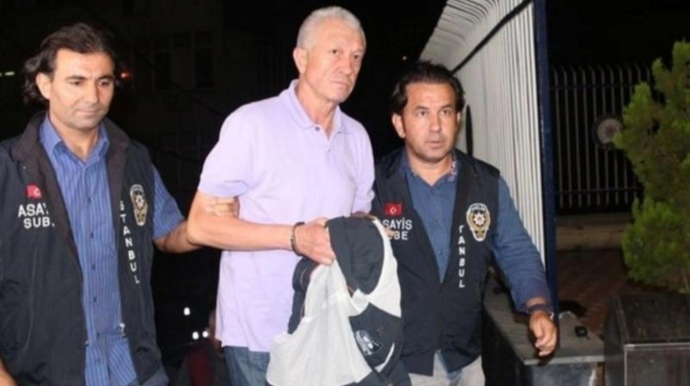 Etimad İsmayılovu qətlə yetirən Gözəl Dəmirov azadlığa çıxdı 