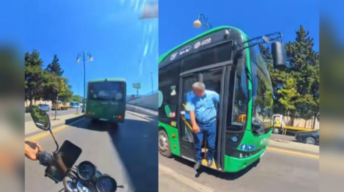 İnsanların həyatını təhlükəyə atan avtobus sürücüsü: Yolu kəsib qapıları açdı... - VİDEO