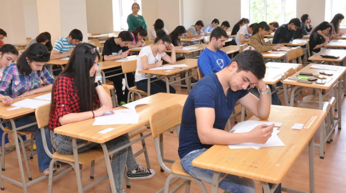 Koronavirus olmasını gizlədən abituriyentlərin imtahan nəticələri ləğv edilə bilər