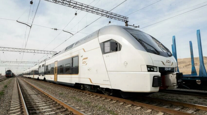 В Азербайджане поезда FLIRT будут курсировать по маршруту Баку - Габала - Баку