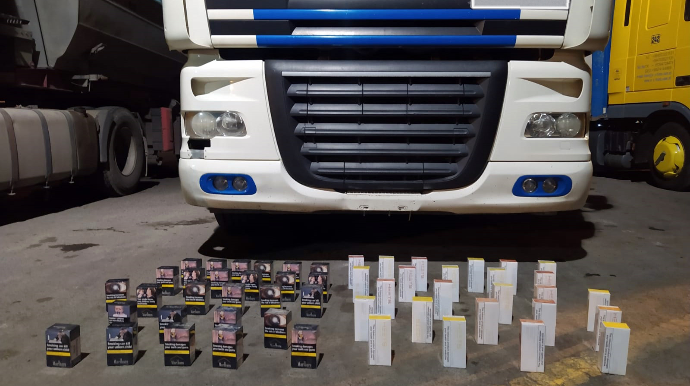 Azərbaycana qanunsuz siqaret gətirmək istəyən saxlanıldı