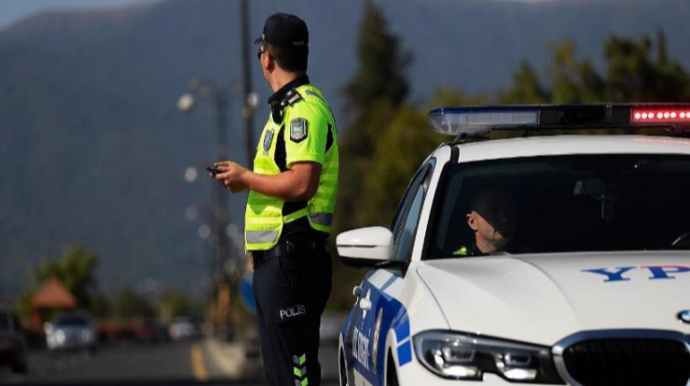 Polis hər yerdə bu maşınları axtarır 