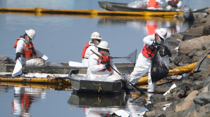 ABŞ-da ekoloji fəlakət: Minlərlə barel neft okeana axdı - VİDEO 