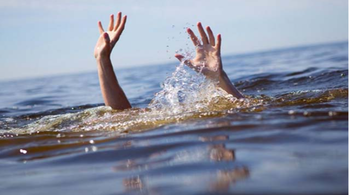 В Каспийском море утонул человек