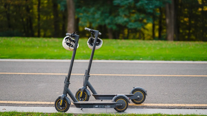 Azərbaycanda skuterlər üçün yol zolağının salınması təklif olunur 