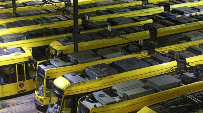 Maşınistlər və aeroport işçiləri tətilə başlayıb - Almaniyada 