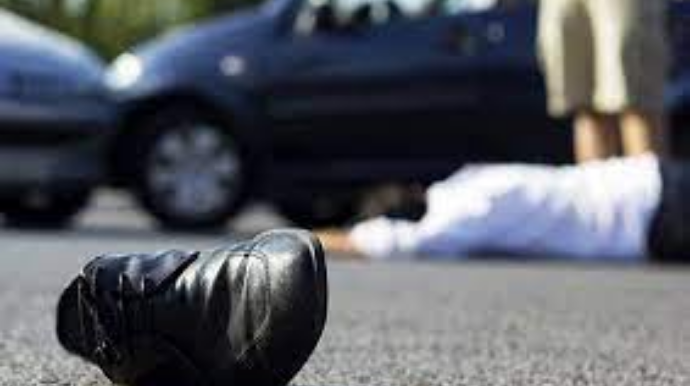 Bakıda gənc oğlanı avtomobil vurub 