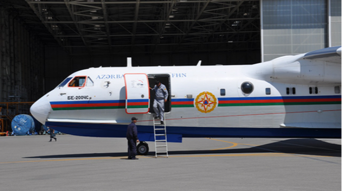 Türkiyəyə göndərilən amfibiya təyyarəsi geri döndü   - FOTO