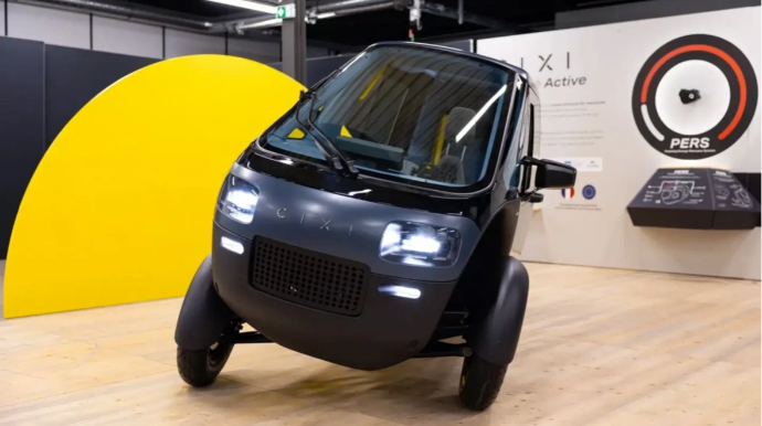 Kondisionerli ikinəfərlik velosiped təqdim edildi - FOTO