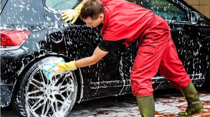 Gecə-gündüz işləyən “MOYKALAR”:  Narazı sakinlər şikayətini kimə bildirməlidir? – AÇIQLAMA 