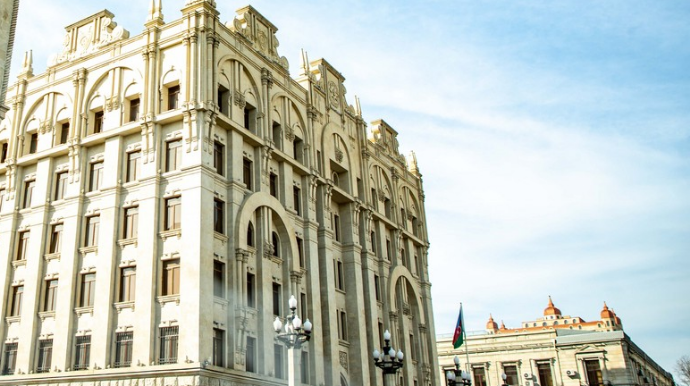 Bakıda məktəbdə müəllim döyülüb, saxlanılan var 