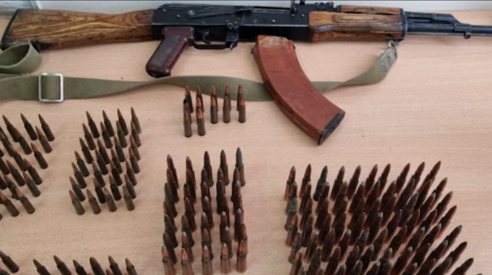 Ermənilər müharibədə oğurladıqları külli miqdarda silah-sursatı təhvil veriblər  - FOTO