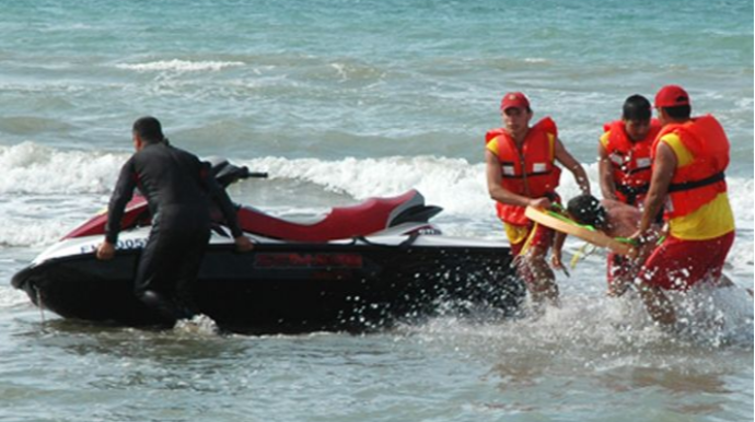 Dənizdə batma təhlükəsi ilə üzləşən şəxs xilas edilib